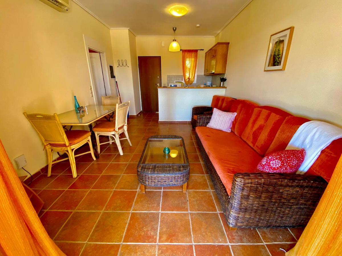 La Riviera Barbati Seaside Apartments & Villas Экстерьер фото