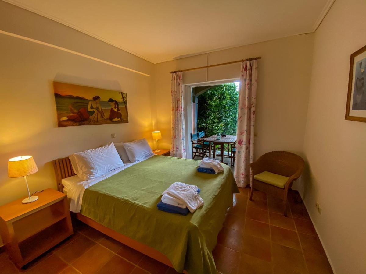 La Riviera Barbati Seaside Apartments & Villas Экстерьер фото