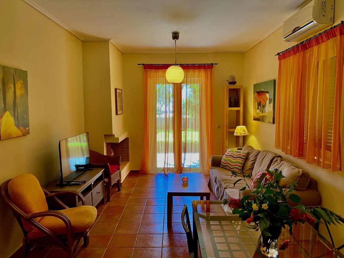La Riviera Barbati Seaside Apartments & Villas Экстерьер фото